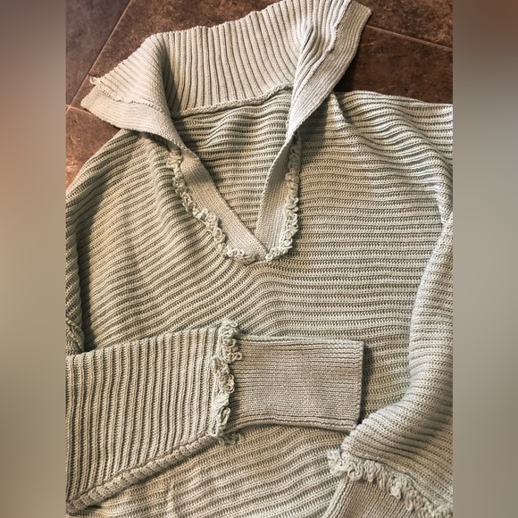 Ribbed Collared Green Sweater NWT - Picture 8 of 11